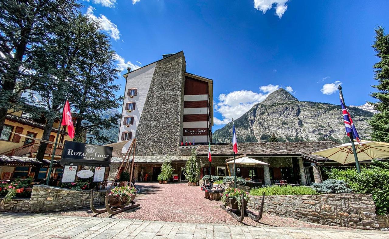 Grand Hotel Royal E Golf Courmayeur Exterior photo